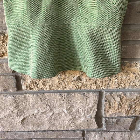 Banana  Republic Green Tweed Peplum Sleeveless Top Size 12 - Picture 9 of 15